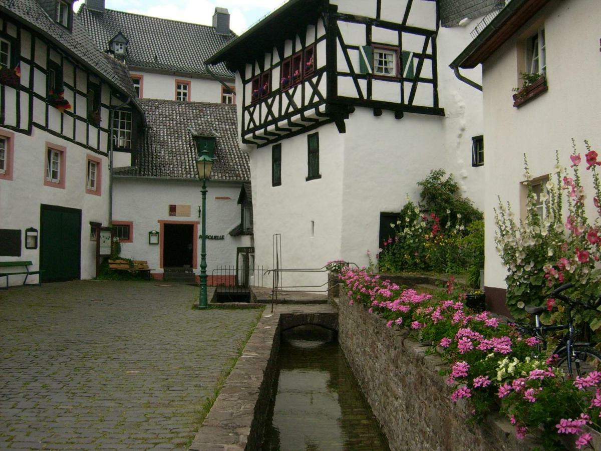 Gaestehaus Fries Blankenheim  Esterno foto